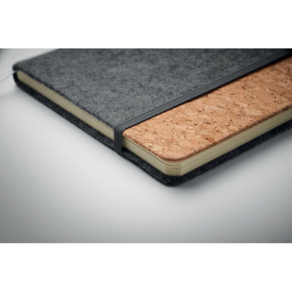 Libreta ecológica de corcho y fieltro CORKBOOK tamaño A5 con banda elástica y soporte para bolígrafo