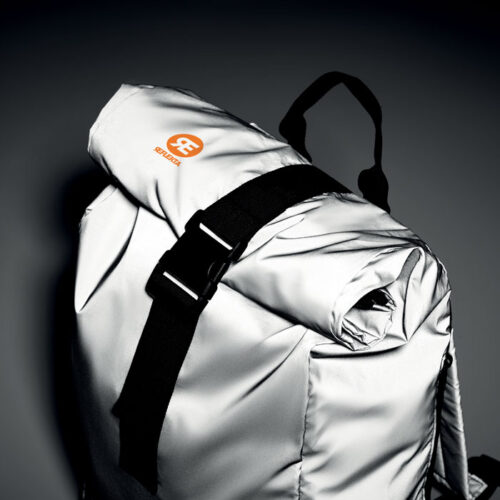 mochila reflectante urbana ROLLPACK vista frontal