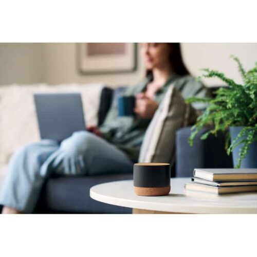 Bocina ecológica RUMBA de aluminio reciclado, bambú y corcho con Bluetooth 5.3