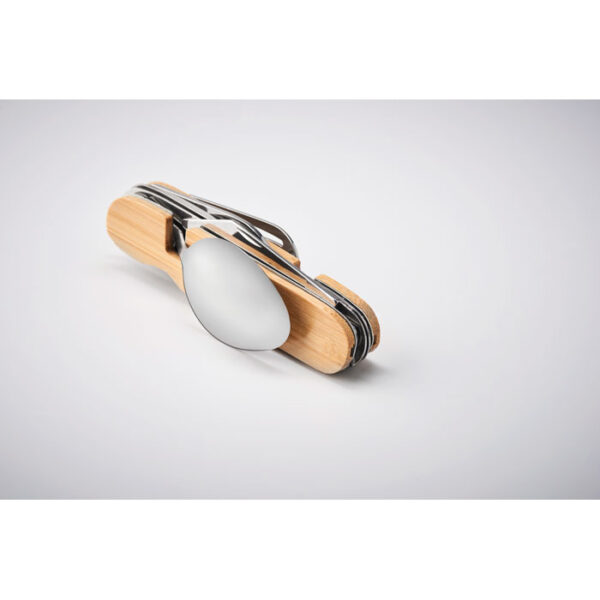 Set de cubiertos plegables SUBETE con mango de madera natural y funciones integradas para camping y outdoor