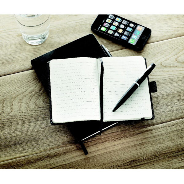 Libreta promocional económica NOTAPLUS con tapa rígida y bolígrafo