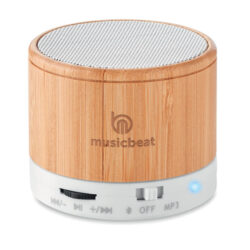 Bocina Bluetooth de bambú ROUND BAMBOO con base blanca y diseño compacto