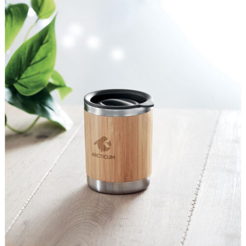 Vaso ecológico compacto LOKKA con cuerpo de bambú y tapa térmica