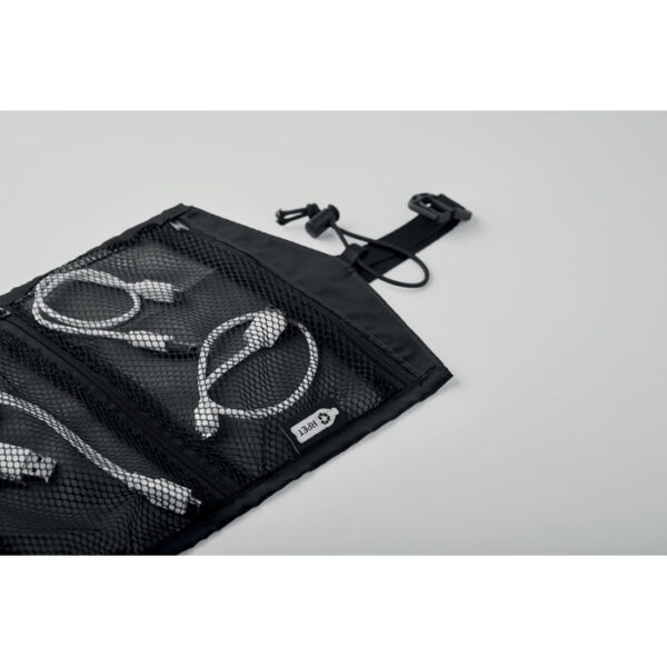 Organizador de viaje personalizado TRAVELI plegable y colgable de RPET reciclado