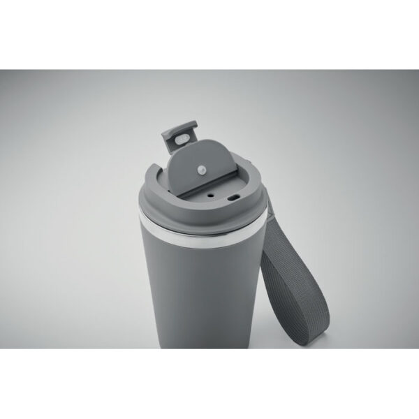 Vaso térmico TOPAZ de 350 ml con tapa segura, correa de RPET y acabado ecológico, ideal como regalo corporativo sostenible.