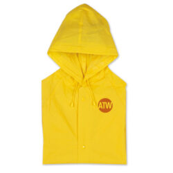 Impermeable personalizado con capucha modelo PROTECT, fabricado en PVC con bolsillos, ideal para eventos al aire libre y branding en días lluviosos.