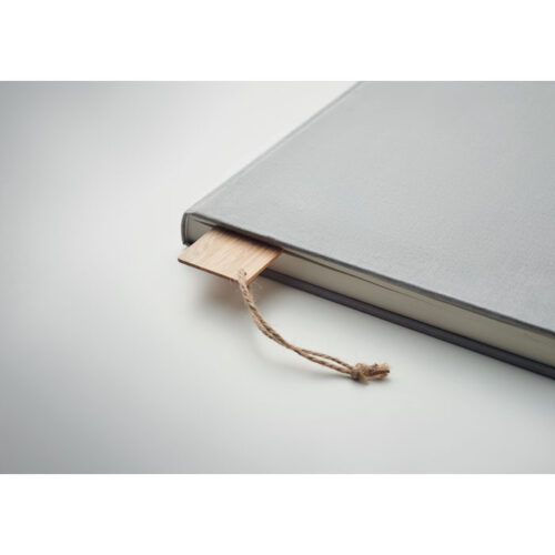 Separador de páginas ecológico personalizado en bambú con cordón de yute, ideal para eventos literarios y campañas de sostenibilidad corporativa