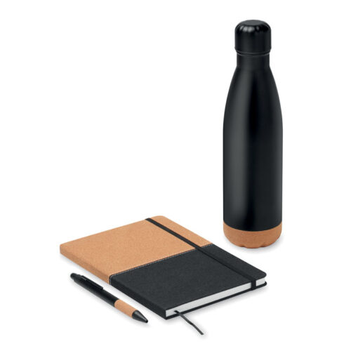 Set de regalo corporativo sostenible CADEAU con botella de acero, libreta de corcho y bolígrafo en caja kraft.