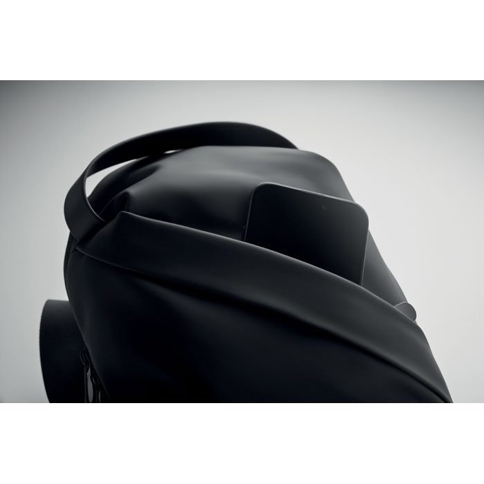 Bolsa bandolera negra suave de PU y forro de RPET