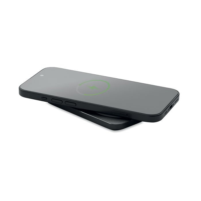 Logo grabado a láser sobre la cara de aluminio del powerbank
