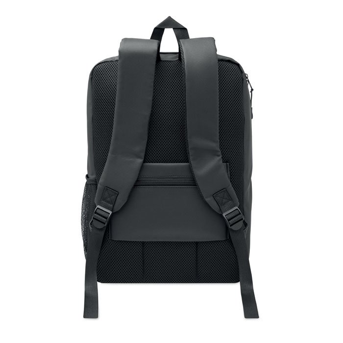 Parte trasera de la mochila con espalda acolchada y bolsillo con cremallera