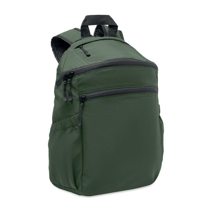 Mochila compacta en nailon ripstop verde oscuro con bolsillos con cremallera